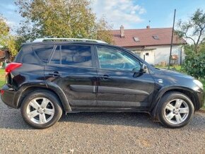 Toyota RAV4 - 5