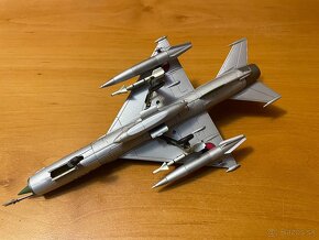 Mig-21 - model letadla 1:72 - 5