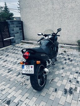 Suzuki gsx750f - 5