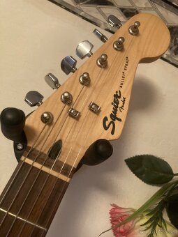 Predávam gitaru fender squier - 5