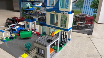 Lego city 60316 - 5