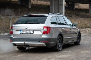 Škoda Superb Combi 2.0 TDI CR 170k Elegance 4x4 DSG - 5