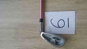 Č.6 Predám golfové palice 15€/ks, detská. - 5