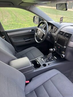 Volkswagen Touareg 3,0 TDI manuál 4x4 - 5