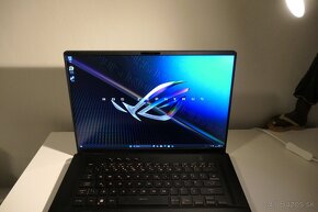 Asus rog zephyrus m16    (RTX4080) - 5