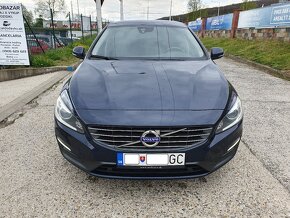 Volvo V60 D3 2.0L Momentum Geartronic - 5