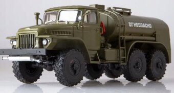 Ural-375D  1:43 cisterna - 5