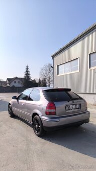 Honda Civic 6g 1.4 66kw - 5