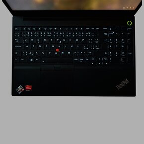 Lenovo Thinkpad E15 Gen 3, 15,6', NOV 2021 - 5