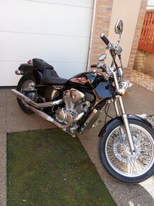 Predám Honda shadow vt.600 - 5