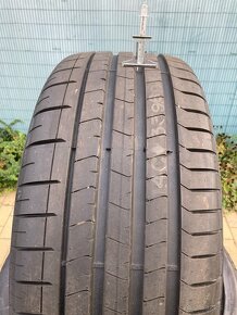 Predám dve letné pneumatiky Pirelli P ZERO 255/40 R21 - 5