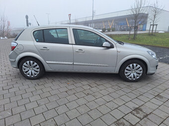 Predám Opel Astra 1.9 CDTi 120k A/T - 5