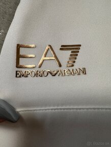 Krásna mikina s kamienkami zn. Emporio Armani originál - 5