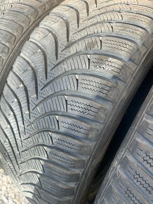 Hankook 205/55/16”-91T zimne - 5