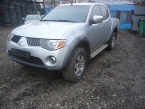 Mitsubishi L200...................nahradne diely - 5