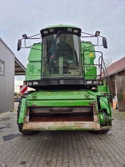 SKLÍZECÍ MLÁTIČKA  John Deere 2066 - 5