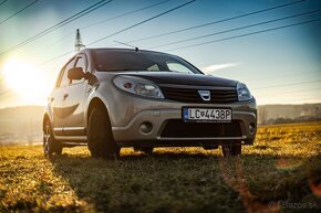 Dacia Sandero 2008 - 5