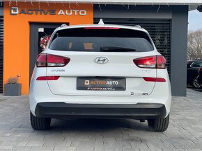 Hyundai i30 CW 1.6 CRDi M6, r.v.: 2019 - 5