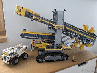 LEGO Technic Bucket Wheel Excavator 42055 - 5