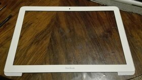 MacBook Late 2009 White. 13,3" a MacBook Pro 15. 15,4". - 5