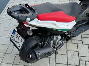 Piaggio Gilera Nexus 300 - 5