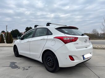 Hyundai i30 1.6 88kw - 5