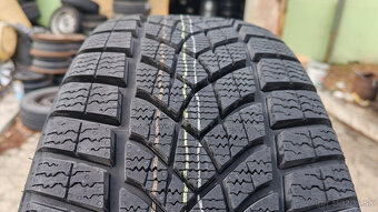 Zimné pneu 205/45 R18 --- GOOD YEAR - 5