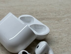 Apple AirPods 4 ANC - 5