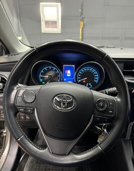 Toyota Auris Sporting Touring - 5