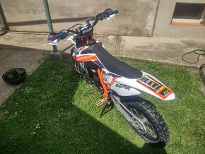 Predám Pitbike MiniRocket Hurricane 250ccm 19/16" oranžová
 - 5