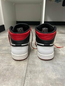 Jordan 1 Mid Gym Red Black Toe - 5