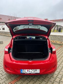 Hyundai i30 1.6 ,88kw - 5