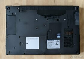 Fujitsu LIFEBOOK E554 Series 15,6" - 5