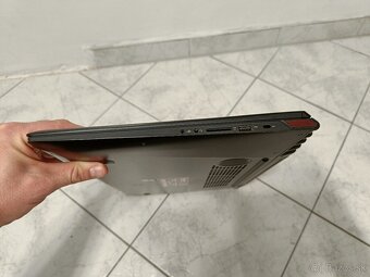 Lenovo IP Y70-70 i7-4720HQ 3.6GHz 17.3" dotykovy displej - 5