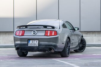 Ford Mustang Coupé 5.0 V8 / Automat / Po veľkom servise - 5