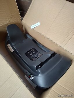 Predám autosedačku Cybex+spodný nadstavec Isofix - 5