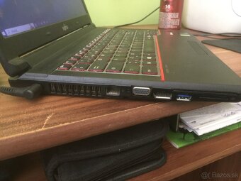 Predám notebook Fujitsu LIFEBOOK E544-E Series - 5