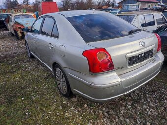 Toyota Avensis - 5