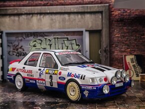 Ford Sierra Cosworth 1:18 Ottomobile - 5