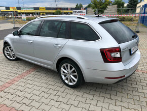 ŠKODA OCTAVIA COMBI STYLE 2,0 TDI 110KW DSG - 5