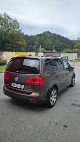 Volkswagen Touran Cross 2.0 TDI CR 103kw DSG Highline - 5