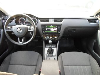 Škoda Octavia Combi 2.0 TDI DSG automat,F1,panorama,keyless, - 5