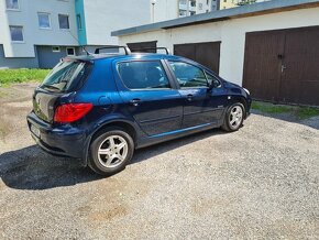 Peugeot 307 1,4 benzín 65kW - 5