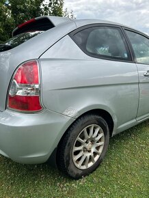 Hyundai Accent 1.4 - 5