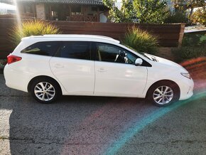 Toyota Auris Touring 1,6i - 5