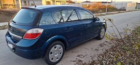 Predam Opel Astra H . 1.4 benzin 66 kw rok 2007 - 5