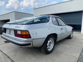 Porsche 924 - 5