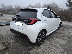 Toyota Yaris 1.5 Hybrid e-CVT Active - 5