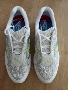 Nové tenisky Saucony Grid Web - 5