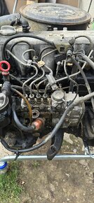 Mercedes w123 200d motor - 5